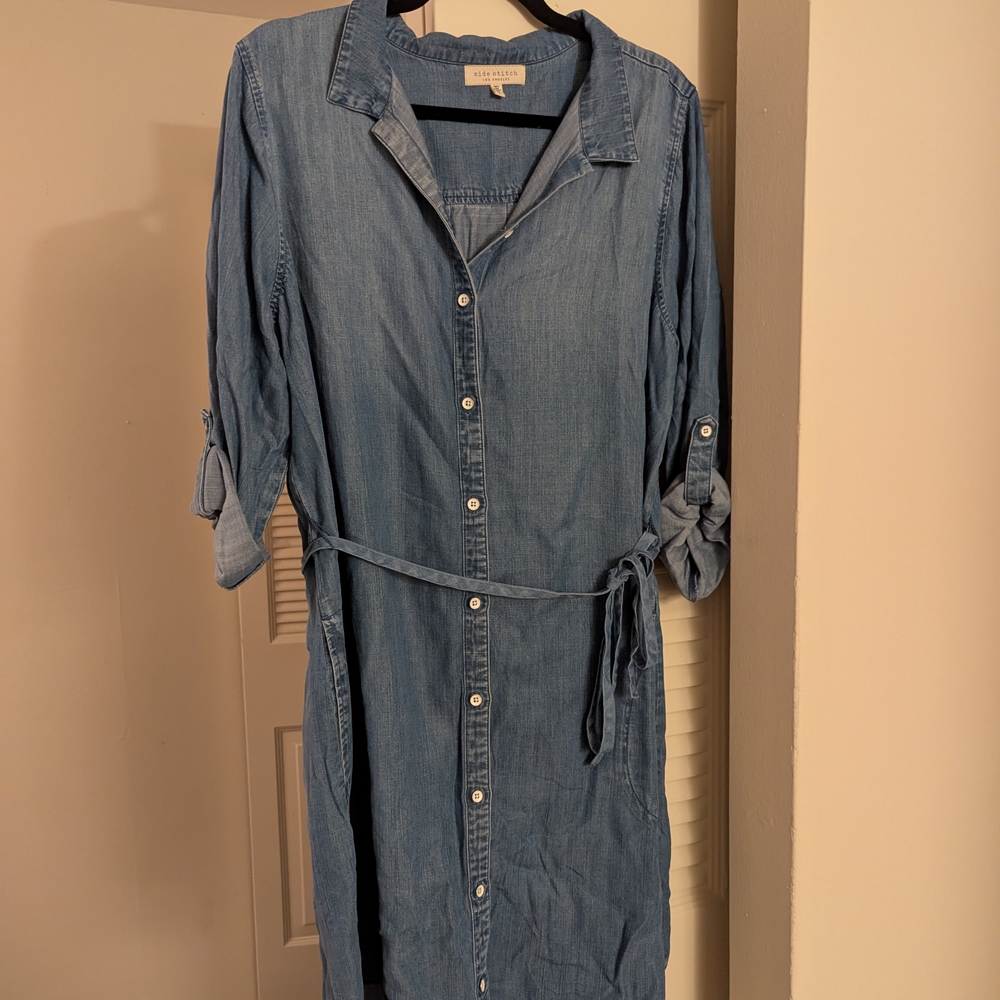 Side Stitch Chambray Long Sleeve Dress